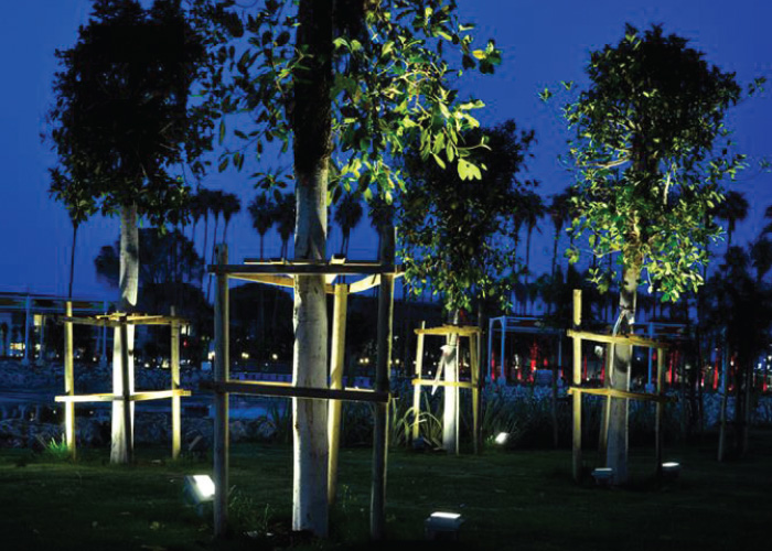 Commercial Landscape and Garden LED Light Fixtures